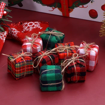 Новые Аксессуары для кукольного домика из 2/4 предметов, Миниатюрная Рождественская подарочная коробка из хлопка и льна в масштабе 1/12, игрушка для ролевых игр, декор для Праздничной вечеринки