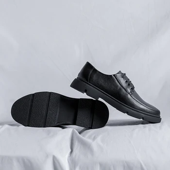 Обувь на мягкой подошве с круглым носком, новинка 2023 года, чистый черный повседневный деловой костюм, обувь для банкета